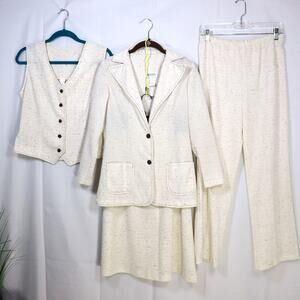 Vintage‎ Walden Classics 4-Piece Cream Suit Set Blazer Skirt Pants